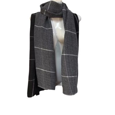 BNWT Black Pepper Womens Scarf Black  / Checked / Grey 