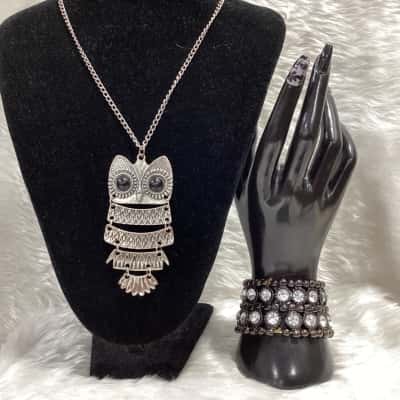  Womens Owl Pendant Necklace & Stretch Cuff Bracelet 