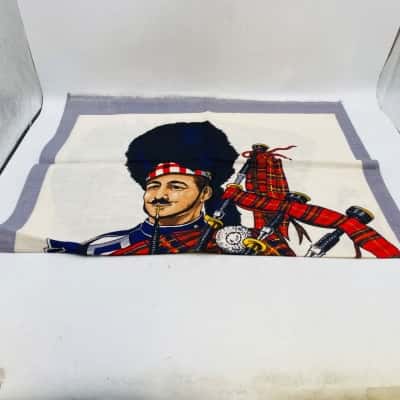 Vintage Cotton / Linen  Tea Towel Scottish Bagpiper NWOT