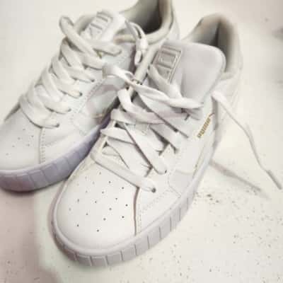 Puma Womens  Size 2 Sneakers White 