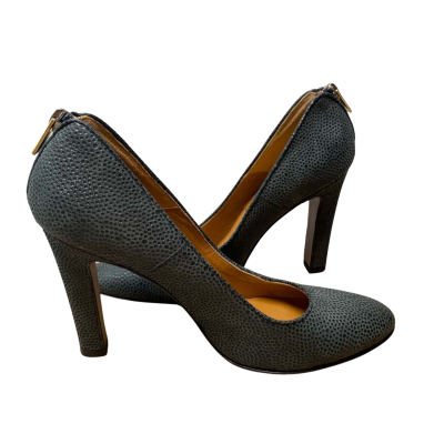 Sempre Di Womens  Size 40 Black Scaly Heels 