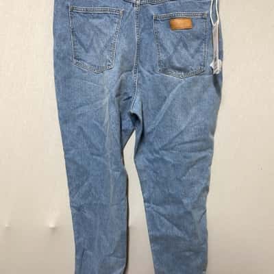 Wrangler Womens  Size 16 Blue Jeans