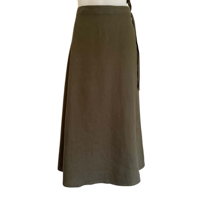 BNWT**Country Road.  Organic French Linen Wrap Skirt.   Size 8 