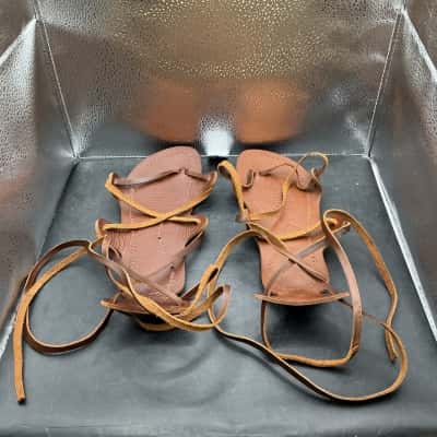  Womens  Size 35 Lace Up Gladiator Brown 