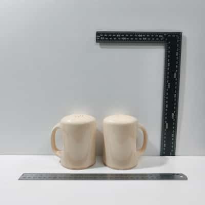 2pcs Set Vintage Japanese Salt and Pepper Shakers Porcelain 