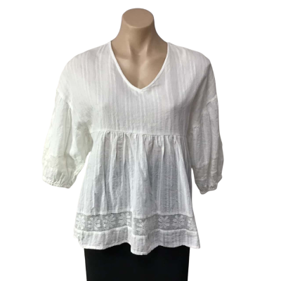 Foxwood Womens Size 8 White Self Pattern / Lace Trim Short Sleeve Top