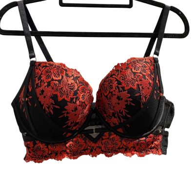 NWOT Vamp Womens  Size 14D Bra Black  / Red Lace Push Up Under Wire