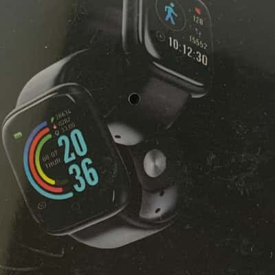 Generic Smart Watch suits i-Phone & Android Devices
