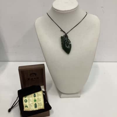 Jade Centre  - Maori jade Necklace on rope 