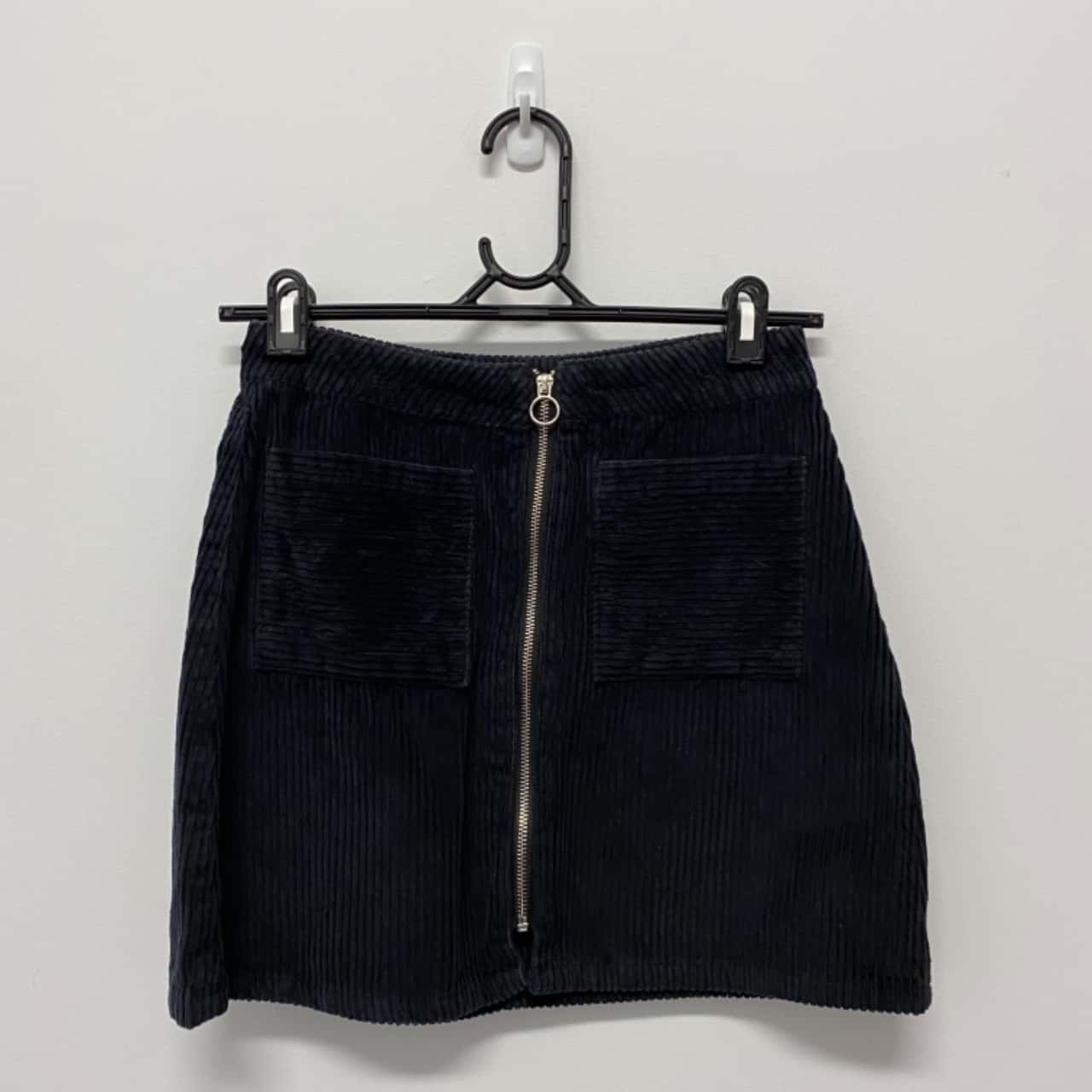 Ghanda Womens Size 8 Black Skirt(s)