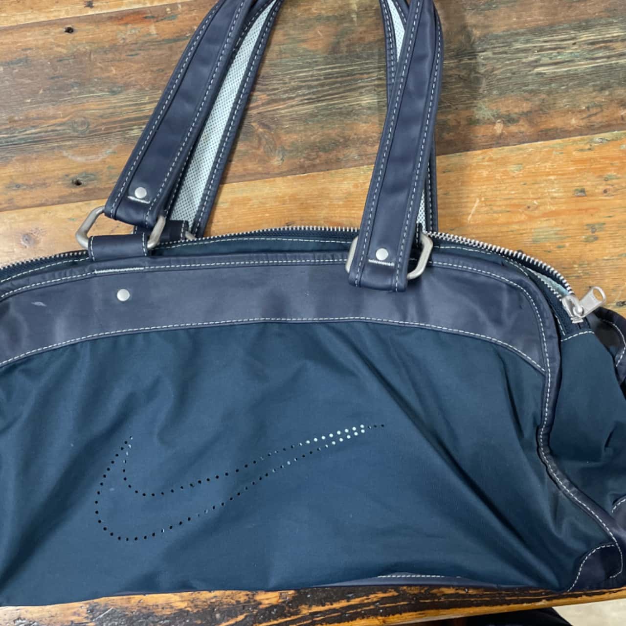 womens duffle bag nike