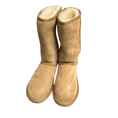 UGG Unisex Size 7M / 9L Boots / Chestnut