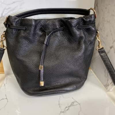 Oroton Womens Cross Body Bag / Shoulder Bag Black  