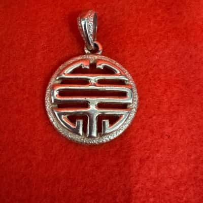  Women's Canada Conventry  Geometric Pendant 