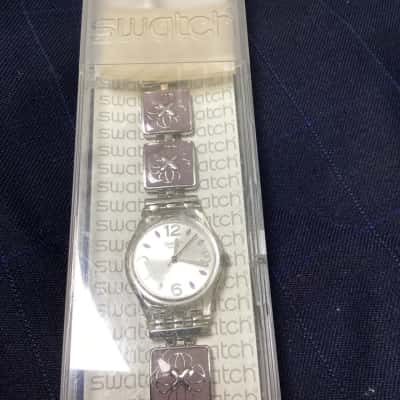 Swatch Womens Clovercheck Watch LX367G