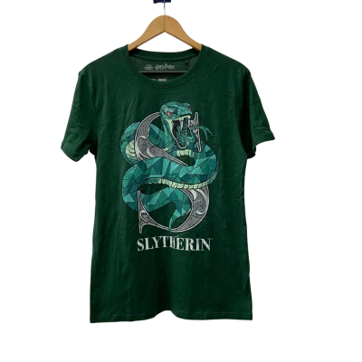 Zing Pop Culture - Harry Potter Slytherin Graphic T-Shirt Size M