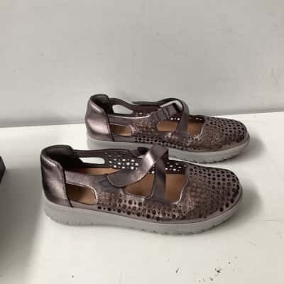 Ziera Sachet xfMetallic Leather  Flats size 43XF 