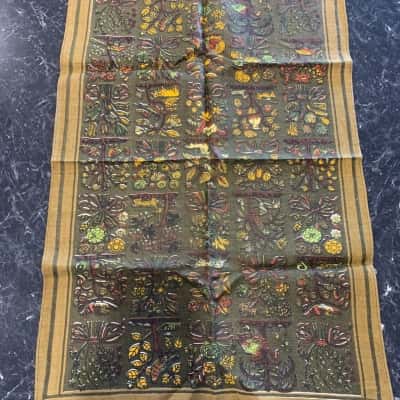 Pure Linen Tea Towel - Tapestry Design - Brand New