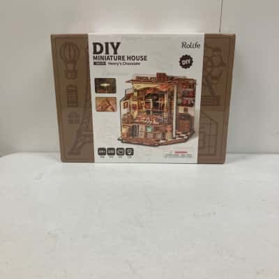 Rolife DIY Minature House ‘Henry’s Chocolate’ (Sealed)