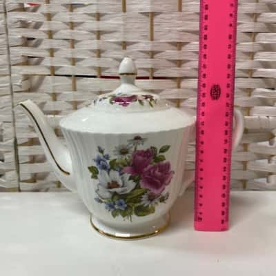 Duchess Porcelain Teapot Flower Peony Pattern