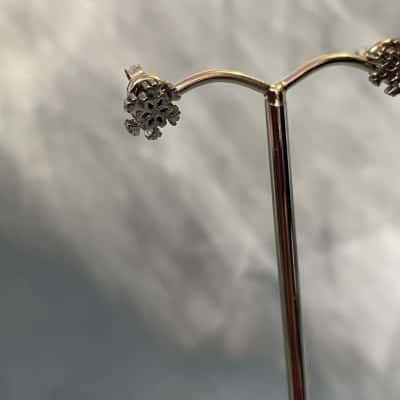  Womens Snowflake shaped Earrings Silver 