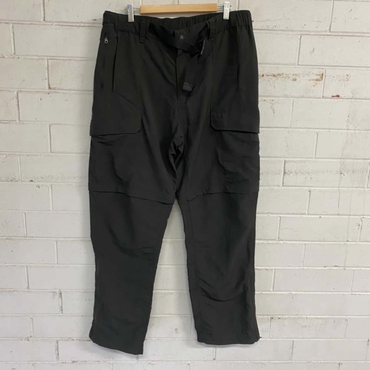The North Face Mens Size L Cargo Grey