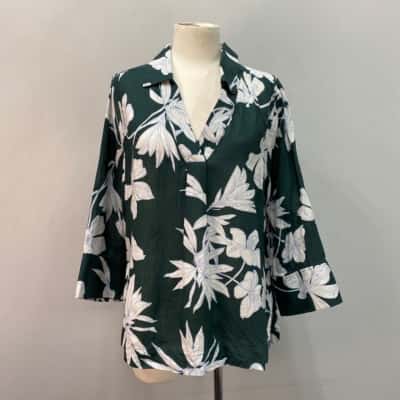 Target Womens 100% Linen  Size 14 3/4 Sleeve Shirt Floral / Green 