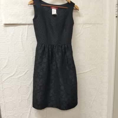 Maxmara Womens  Size 6 Sleeveless Dress  Black VGUC 