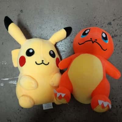 Pokemon - Charmander & Pikachu Plush