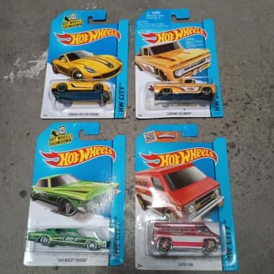 Hot Wheels City x 4