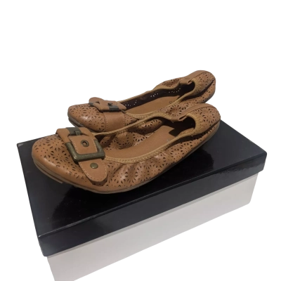 I Love Billy Flats  Size 8 Flats Brown 