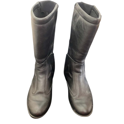  Womens  Size 6.5 Black  boots