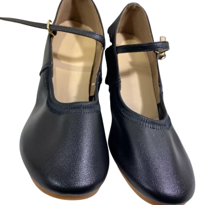  Womens  Size 40 Bemu