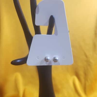 Ladies Silver 925 Stamped Stud Earrings - GUC