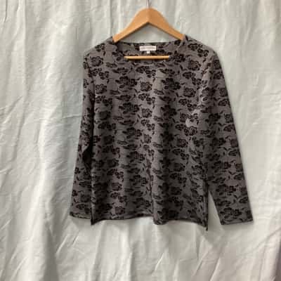 Black Pepper top size 14 A
