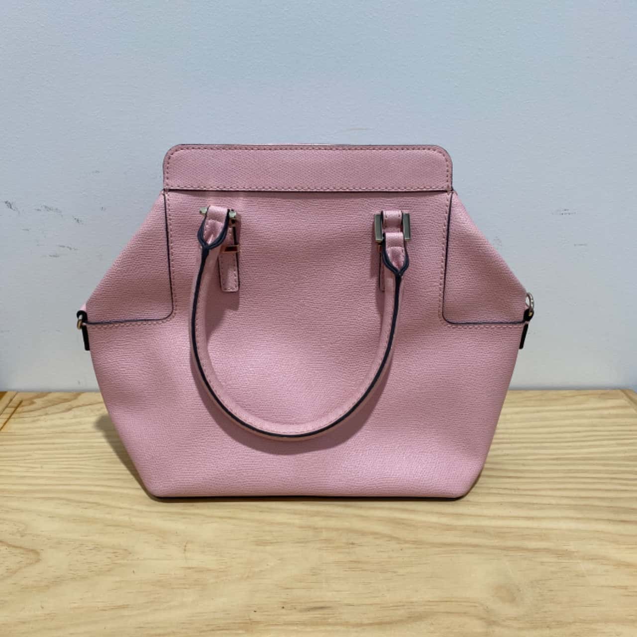 Guess Pink Polyethylene Handbag