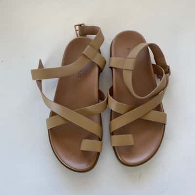 Seed Heritage Caramel Tori Footbed Sandals  Size 39 