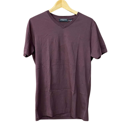 BNWT Country Road Mens Size L Maroon V Neck T-Shirt