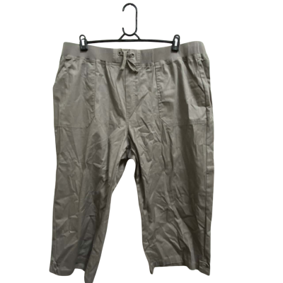 beme Womens  Size 22 pull on Cropped Pants Stone
