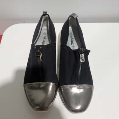 Taking Shape Womens Sneakers Black