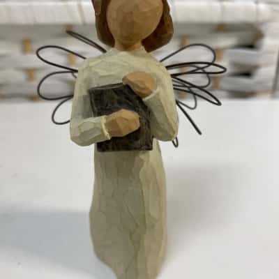Willow tree Angel of learning figurine 