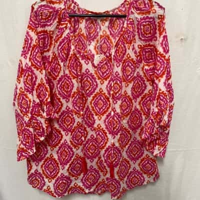  Women’s Vibrant Top