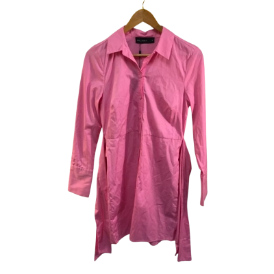 BNWT Decjuba Womens  Size 8 Button Up Top Pink  