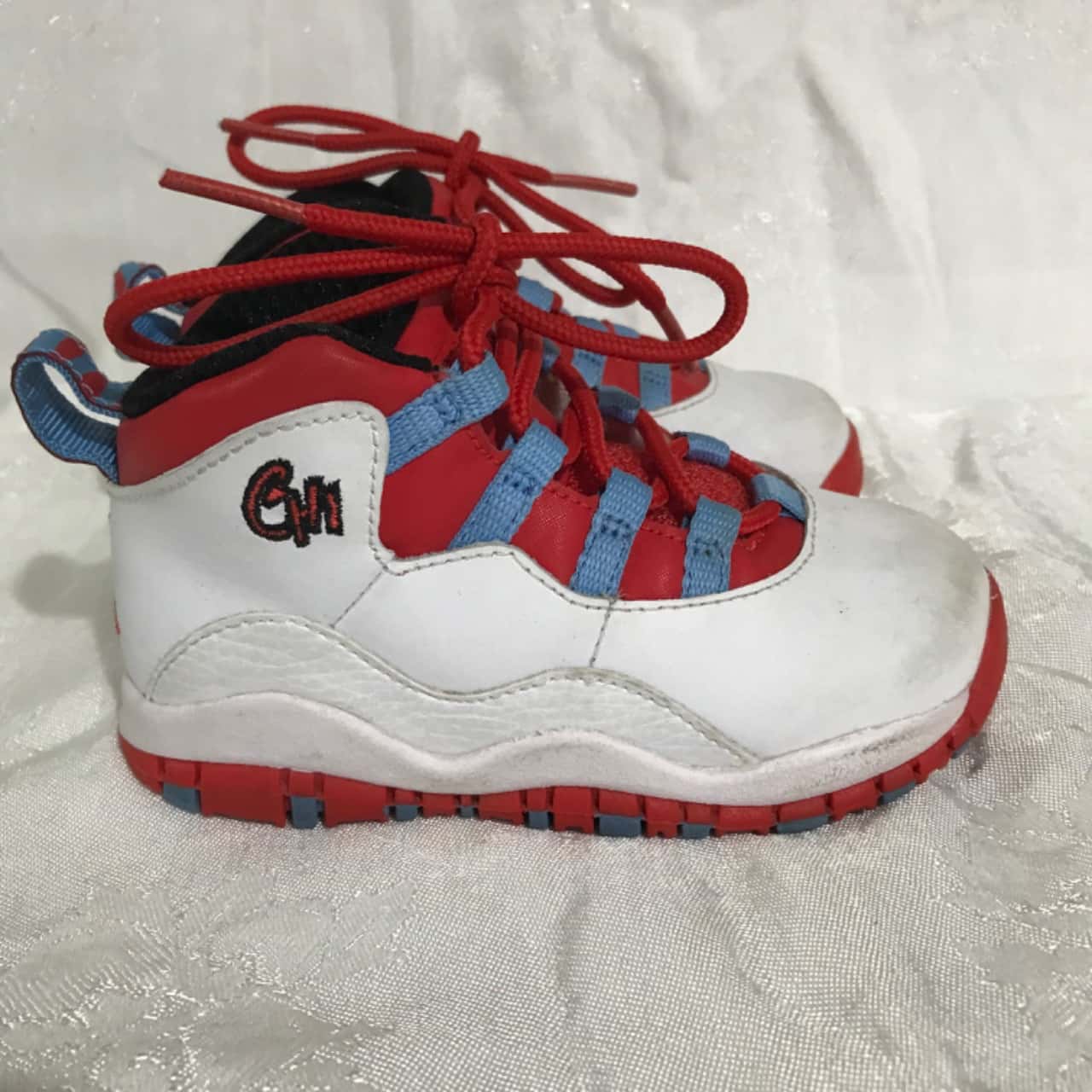 Very Cute Kids Air Jordan Shoes Size 6 