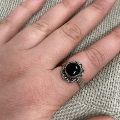  Womens 925 Silver Black Stone Centre Ring