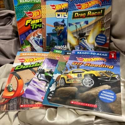 Hot Wheels Ready to Read x7