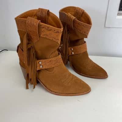 Mahiya Dixie Vintage Fringe Details Stacked Block Heel Suede Boots  Size 37