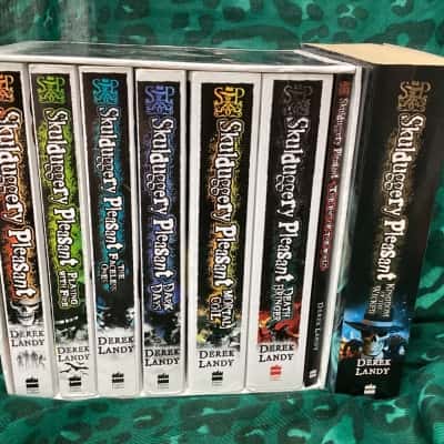 Skulduggery Pleasant Boxed Set.
