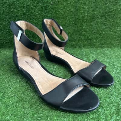 Diana Ferrari Marsya Black Leather Sandals Size 8 