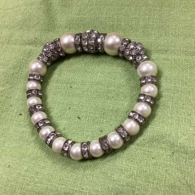  Womens Bracelet glass stone beaded (jb)